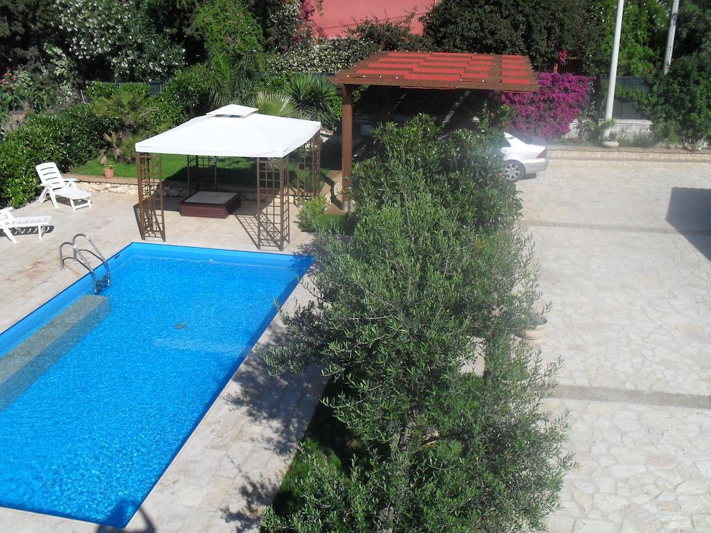 Bed and Breakfast Ai Parchi Dei Parrini Partinico Exteriér fotografie